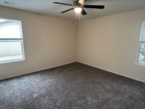 1020 E Lynn St in Springfield, MO - Foto de edificio - Building Photo