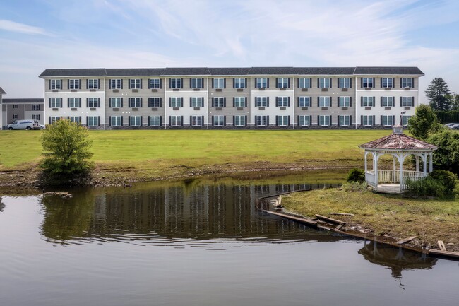 114 Riverside Dr in Matamoras, PA - Building Photo - Building Photo