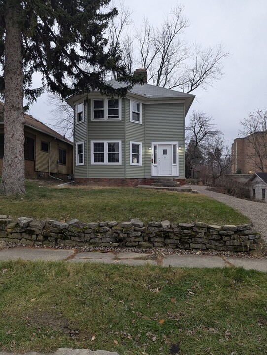 1935 Freeman St-Unit -1935 Freeman Lower in Toledo, OH - Building Photo