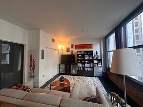 460 S Spring St in Los Angeles, CA - Building Photo - Building Photo