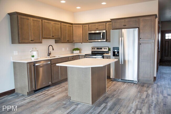 1601 Westwood Cir in Belgrade, MT - Building Photo - Building Photo