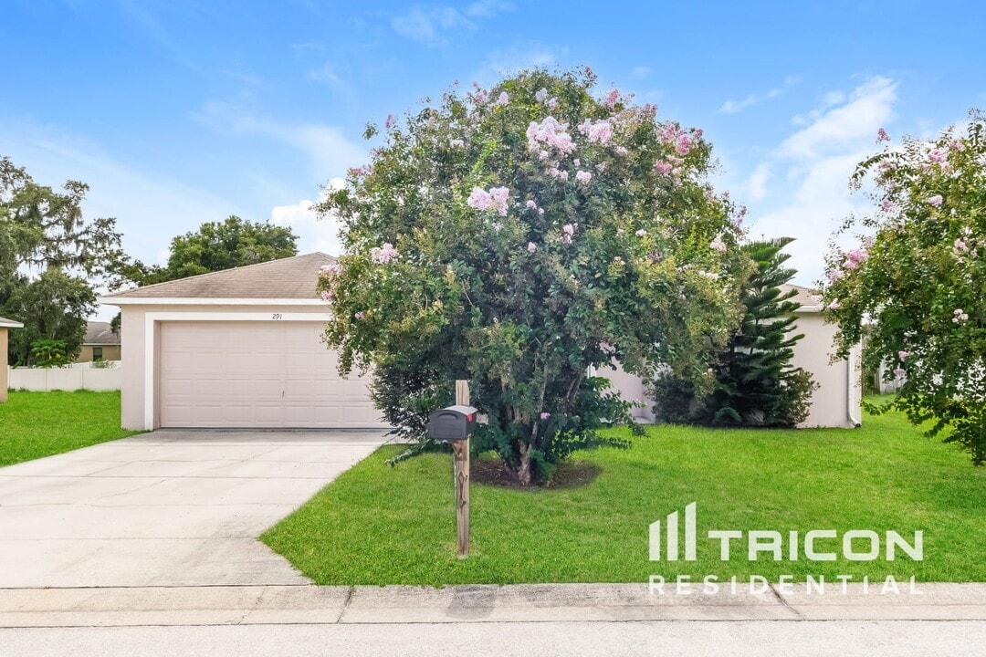 291 Lake Eloise Pointe Blvd in Winter Haven, FL - Building Photo