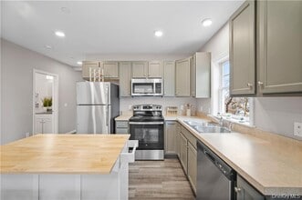 108 N Kensico Ave in White Plains, NY - Foto de edificio - Building Photo