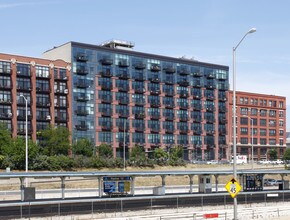 Van Buren Lofts in Chicago, IL - Building Photo - Building Photo