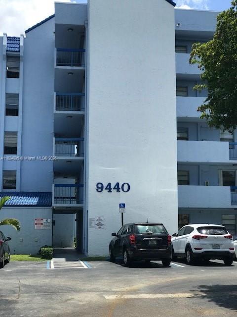 property at 9440 Fontainebleau Blvd