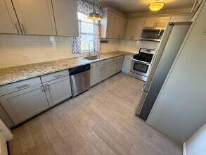 389 Channing St in Ferndale, MI - Building Photo - Building Photo