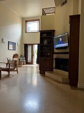 1027 10th St, Unit 2 in Santa Monica, CA - Building Photo - Building Photo