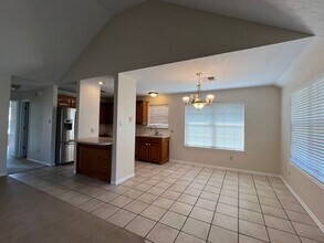 4010 SE Camelot Dr in Lawton, OK - Building Photo - Building Photo