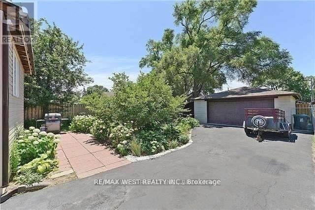 62 Culnan Ave in Toronto, ON - Building Photo - Building Photo