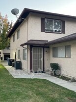 1150 W Calle De Las Estrellas in Azusa, CA - Building Photo