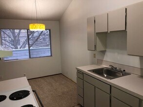 2207 California Ave SW in Seattle, WA - Building Photo - Building Photo