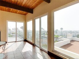 834 15th St in Hermosa Beach, CA - Building Photo