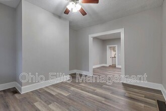 293 E Woodrow Ave in Columbus, OH - Building Photo - Building Photo