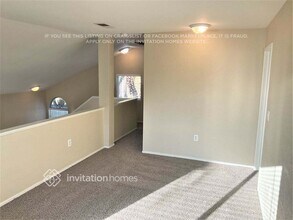 2153 Running River Rd in Henderson, NV - Foto de edificio - Building Photo