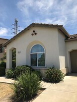 4354 Strathmore Pl, Unit BedroomB in Merced, CA - Building Photo