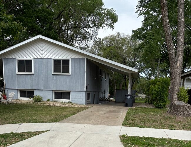 property at 2715 Cass St
