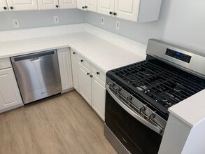 630 E San Antonio Dr, Unit #3 in Long Beach, CA - Foto de edificio - Building Photo