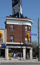 1038 St Clair Ave W in Toronto, ON - Building Photo - Building Photo