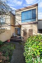 1655 NW Lakeway Ln in Beaverton, OR - Building Photo