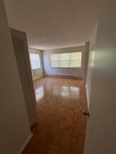Kenlee Gardens in South Hadley, MA - Building Photo - Building Photo