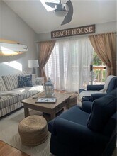 222 Sweet Allen Farm Rd in South Kingstown, RI - Building Photo - Building Photo