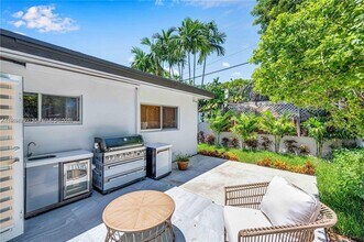 4708 Alton Rd in Miami Beach, FL - Building Photo - Building Photo