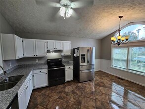 5227 Ballentine St in Hope Mills, NC - Building Photo - Building Photo