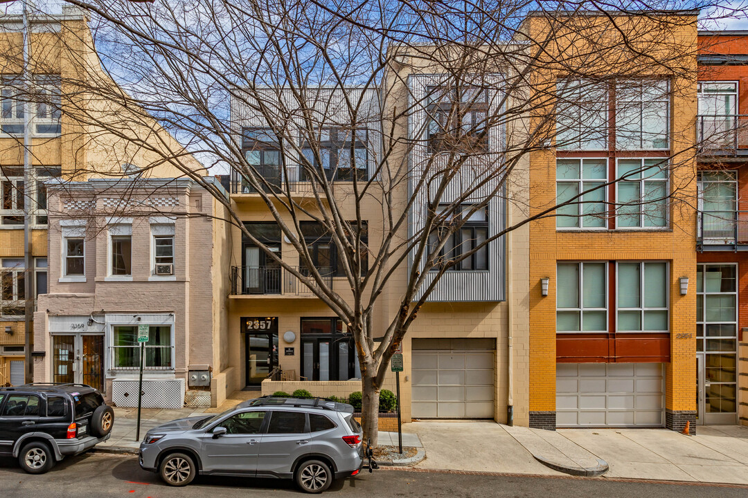 Greenwich Lofts in Washington, DC - Building Photo