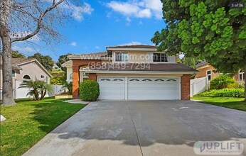 358 Moonstone Bay Dr in Oceanside, CA - Building Photo - Building Photo