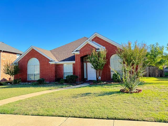 1412 Faringdon Dr in Plano, TX - Foto de edificio