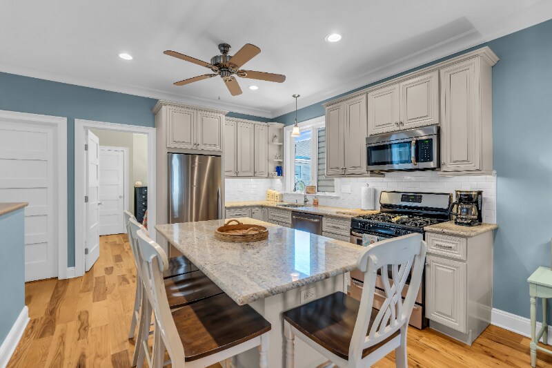 24 Church St in Sea Bright, NJ - Building Photo