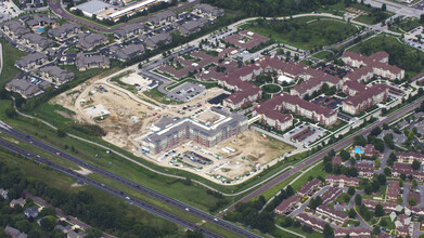 Tallgrass Creek Senior Living Community in Overland Park, KS - Foto de edificio - Primary Photo