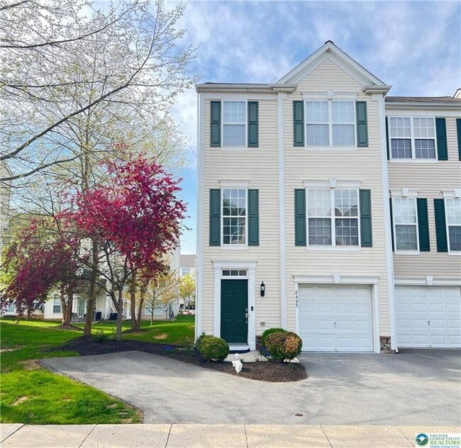 property at 8495 Putnam Ct