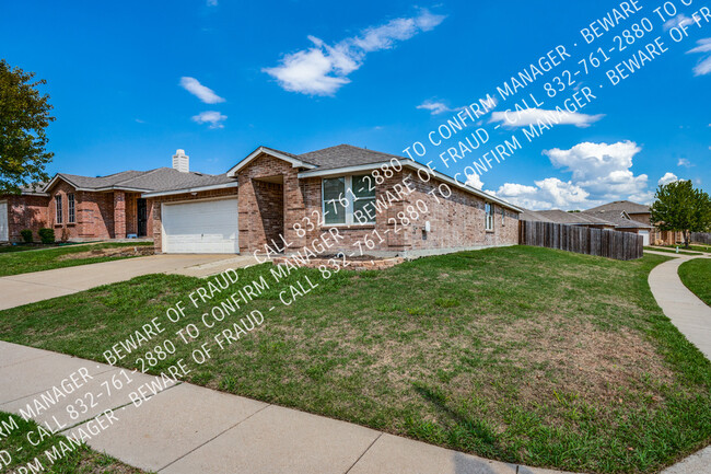 616 Almandora Dr in Arlington, TX - Building Photo - Building Photo