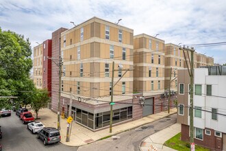 Temple Crossing in Philadelphia, PA - Foto de edificio - Building Photo