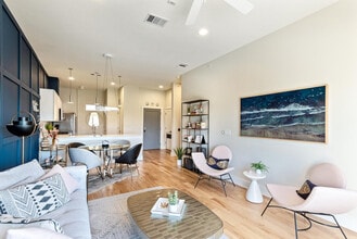 908 Nueces St in Austin, TX - Building Photo - Building Photo