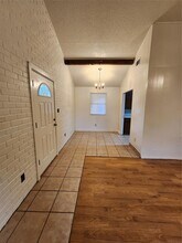 6909 Cooper Ln in Austin, TX - Building Photo - Building Photo