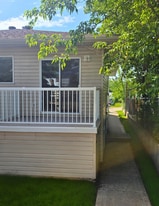 9318 C-93106 106 Ave. in Grande Prairie, AB - Building Photo