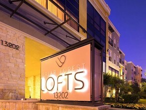 Briar Forest Lofts in Houston, TX - Building Photo - Building Photo