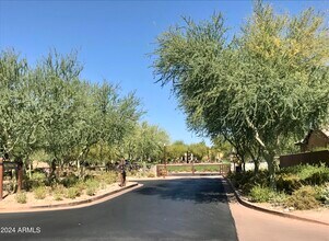9260 E Desert Village Dr in Scottsdale, AZ - Building Photo - Building Photo