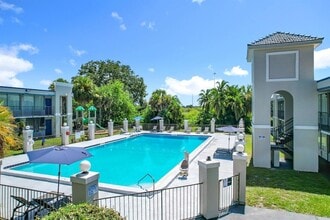 4645 N Socrum Loop Rd, Unit 101 in Lakeland, FL - Building Photo - Building Photo
