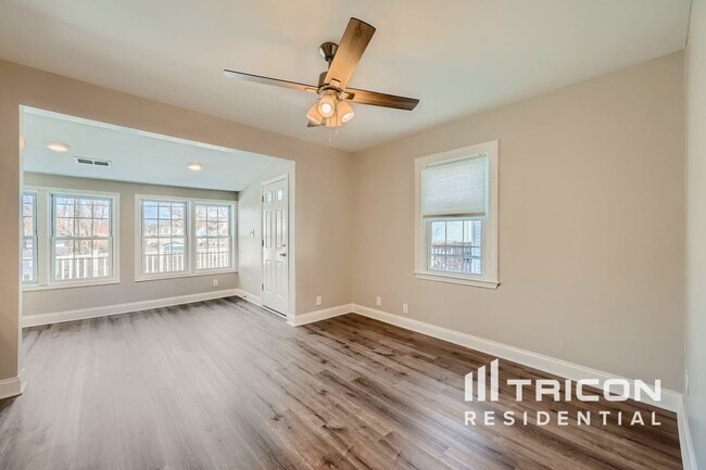 7404 Park Dr in Parkville, MD - Foto de edificio - Building Photo