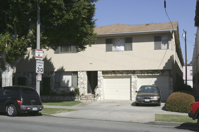 2069 E 3rd St in Long Beach, CA - Building Photo - Building Photo