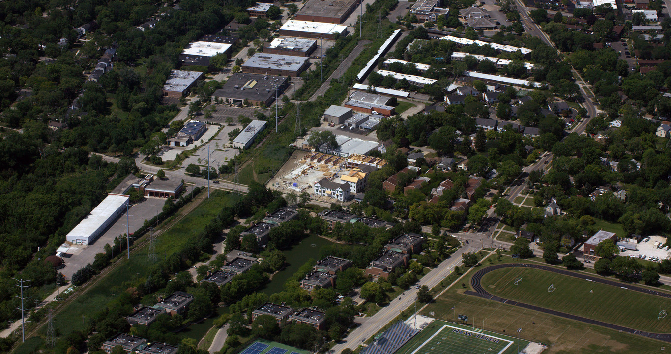 1725 Winnetka Ave in Northfield, IL - Building Photo