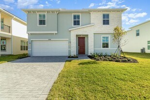 699 Veridian Cir NW in Palm Bay, FL - Building Photo