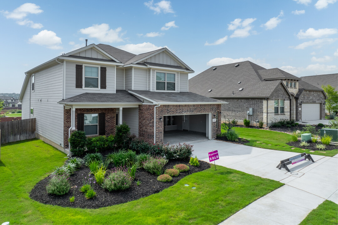 Buffalo Crossing in Cibolo, TX - Building Photo