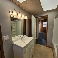 8623 N 29th St, Unit #3 - 6