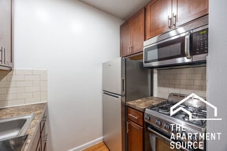 4241 N Kenmore Ave in Chicago, IL - Building Photo - Building Photo