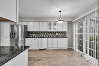 1553 Stevens Dr in Schaumburg, IL - Building Photo - Building Photo