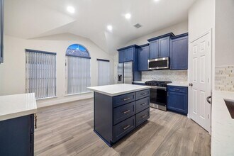 16639 Creek Trail in Houston, TX - Building Photo - Building Photo